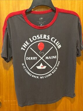 Women's Short Sleeve Graphic Tee - Charcoal with Red Trim